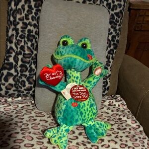 Vintage-Green Prince Charming Frog Plush Toy, doesn’t play song.